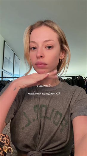 Quick 5 Minute Makeup Routine for Low Contrast Looks