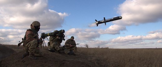 Le FGM-148 Javelin, l'arme anti-tank qui peut tout changer en Ukraine