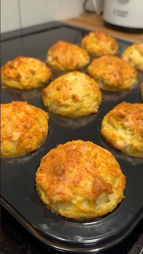 Easy Ham & Cheese Muffins for a Quick Snack 🤩