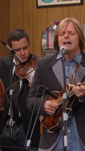 The Roys Wonder Where You Are Tonight with Captivating Bluegrass Sound 🎶