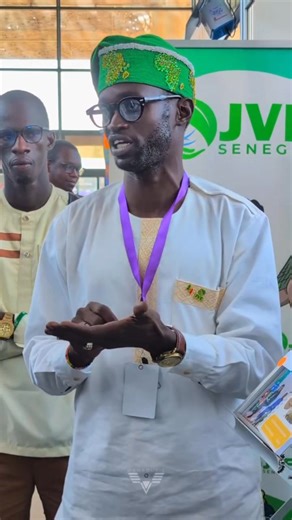 « La visite du stand de JVE Sénégal est mon Coup de ❤️ de cet évènement » dixit Dr Abdourahmane Diouf Ministre de l’environnement et de la transition écologique du Sénégal . Nous sommes très honorés d’avoir entendu cette citation . Merci M. le ministre pour cette marque de considération. #JVEJCD2025 | JVE Sénégal