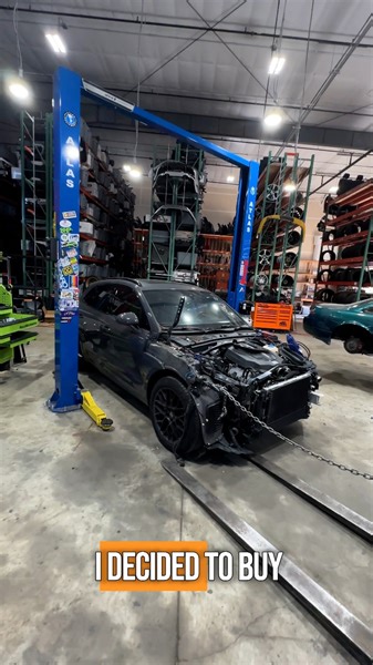 To be fair, it’s the least expensive Porsche I’ve pulled on with a forklift… The full rebuild video just dropped on @scraplifegarage YT! #porsche #macan #macangts #porsche911 #porscheclub #porscheclassic #porschemoment #porschelife #porschelove #porscheturbo #porschefans #911turbo #gt3rs #gt2rs #cars #carsofinstagram #carsofinsta #instacar #instacars #cargram #cars #carporn #becauseracecar #carlife #carlifestyle #carphotography #carlovers #carspotting #caroftheday | Lee Carter