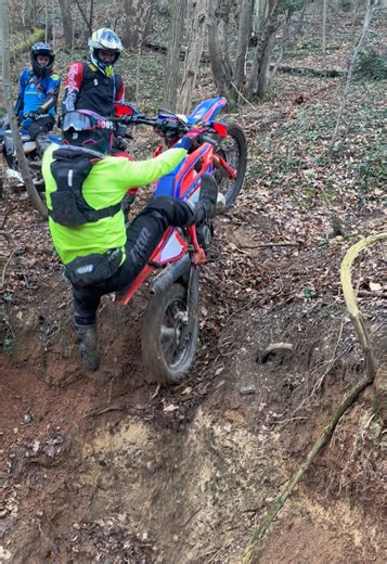 Lancé de moto maitrisé 😂 . . . . #hardenduro #enduro #pourtoi #moto #ardecheenduro