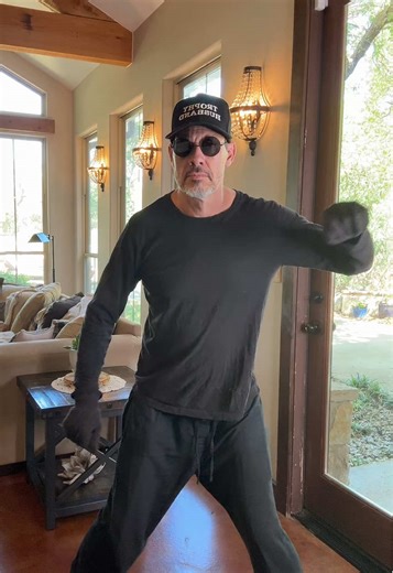 One of my favorite dancing grandpa videos. I don’t know how he is 90 #Dance #Dancer #Viral.