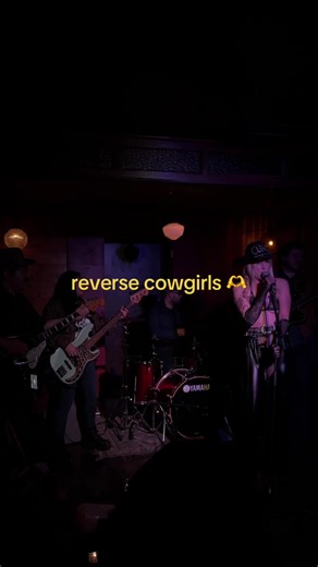 perry_elliss_ (@perry_elliss_)’s videos with original sound - perry_elliss_