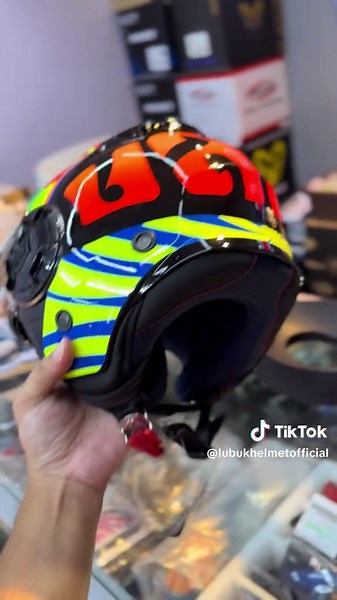 New Model MHR Urban Pro (Turtle / Flowers / HiFive) Price : RM390 only Size : 55cm - 60cm (Medium) 61cm - 64cm (Big) Whtsp now! 0178816122 #helmetmurah #helmetmurahmalaysia #helmetmalaysia #helmetmurahterengganu #helmetmurahjohor #helmetmalaysiamurah #ysuku #yamahay15zr #xmax #xmax300 #xmax250 #xmaxthailand #arairam3 #nvx #nvx155 #nvx155malaysia #nvx155ladiesmalaysia #nvxladiesrider #nvxqf #y16 #y16 #y16zrmalaysia #ex5 #ex5malaysia #rxz #rxzmalaysia #rxzmembers #rxzmember #rxzmalaysia #rxzcataly