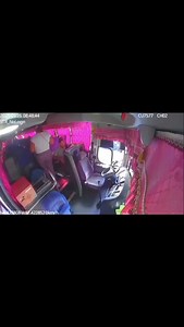 Usuario del transporte de la Ruta David - Boquete es captado en las cámaras de seguridad internas del bus mientras hurta una máquina de dinero.....si lo conoce contactar. | Mi Dolega - Chiriqui