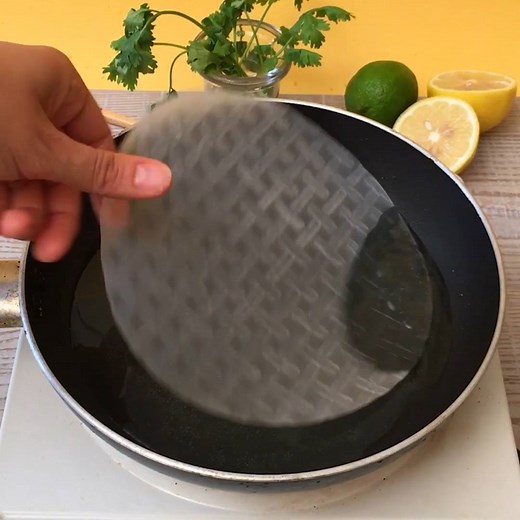 617K views · 2.3K reactions | The Magic Salad ! A light and crispy show :) | Chefclub Network | Facebook