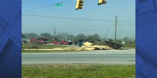 Lee County road reopens after overturned 18-wheeler crash