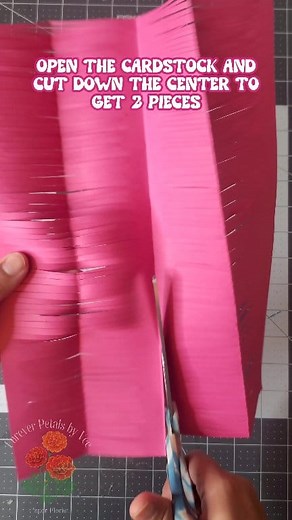 Hey Friends! Flower centers are part of the process of making Large Paper Flowers. I use to have a Love/Hate relationship with Handcutting centers, BUT as I continued to make Tutorials, I have much more love for them these days. This is a Basic Pom Center (atleast that's what I call it) and can be used for your Large flowers. If you have more space in the center of your Flower, simply repeat the process and add more layers to make it wider. Hope this helps and Thanks for Watching! ❤️ Happy Craft