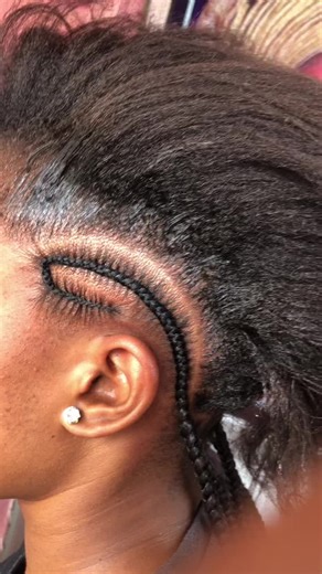 Conroll #500k #cornrows looking pretty