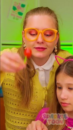 🍭 Candy Wheel Fun! Let’s Spin And Learn Sweet Tricks 🎡 #DIY #Kids #Shorts