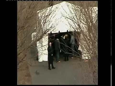Whitney Houston Funeral Car Arrival At Fairview Cemetery 2
