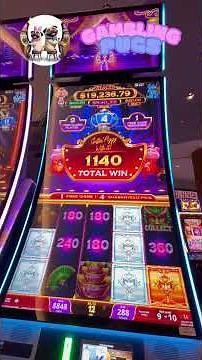 🐷 Getting Piggy With It Slot Machine – BONUS 1 of 2 Begins! (Part 1) 💥 #Shorts | Gambling Pugs