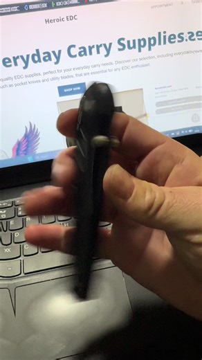 Pro-Tech Avalon designed by Shawn Ashmore and absolutely incredibly well built and pocketable. That swag pack looks nice too…maybe they’re connected somehow haha can’t say here but check out our other socials for more! #edc #heroicedc #madeintheusa #fyp #everydaycarry