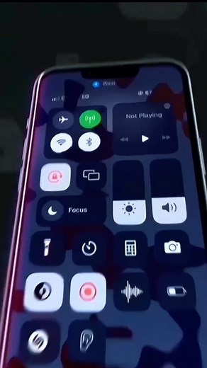 Nuestros RELOJES Invicta integran tecnología avanzada en todos nuestros RELOJES, ofreciendo funciones como cronógrafos, resistencia al agua, y movimiento automático y de cuarzo. Estos avances aseguran que nuestros RELOJES no solo sean estéticamente atractivos, sino también funcionales y prácticos para diversas actividades. #invictawatch #calidad #relojesinvicta #invicta #exclusivo | Invicta Watch