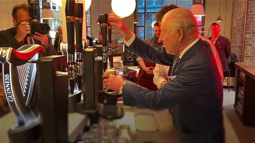 King pulls 'perfect' pint of Guinness at new London brewery opening