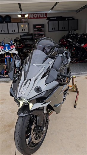 352HP Kawasaki Ninja H2