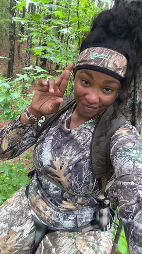 Opening day NC bow season at 704 outdoors in the rain 🤞🏽 wish me luck y’all!! #rainoutdoors #hunttok #hunt #huntress #countrygirl #fyp #foryou #camo #dsgouterwear #dsghunt #704outdoors