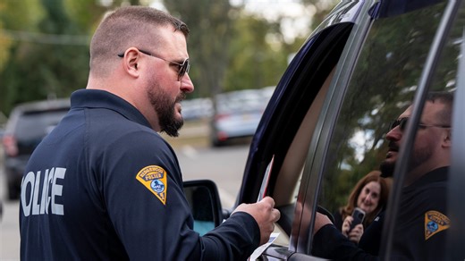 Blue Envelope Program to keep autistic drivers safe during traffic stops gains popularity
