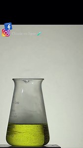 Simple ✨ chemical 🧪explosion 💥💥 . . #chimie_en_ligne #الكيمياء #الكيمياء_العضوية #أقوى_حمض #معلومات_مرعبة | Chimie en ligne