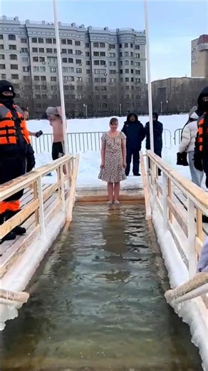 part486#Winter🌊Should Be Played👙LikeThis#Russian😱Rural Life❄️ThisIs How RussiaEnjoys#travel#Winter🧊