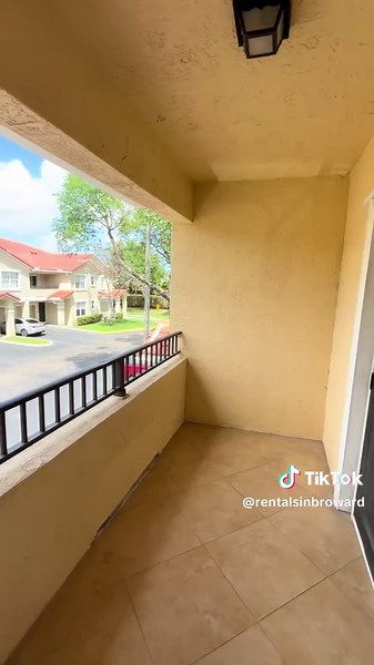 Available | 1 Bed • 1 Bath | North Lauderdale 💰 $1,800/month Clean and simple 1-bedroom unit with in-unit washer & dryer, ready for move-in after approval. Key Information: • 3–4 week approval process • $50 application fee • Approx. $4,200 total move-in cost For more rental opportunities across Broward County, follow @rentalsinbroward on Facebook, Instagram & TikTok. For more info, comment ‘INFO,’ text “RENTALS” to 📲 (954) 358-9557, email support@rentalsinbroward.net, or click the link in bio 