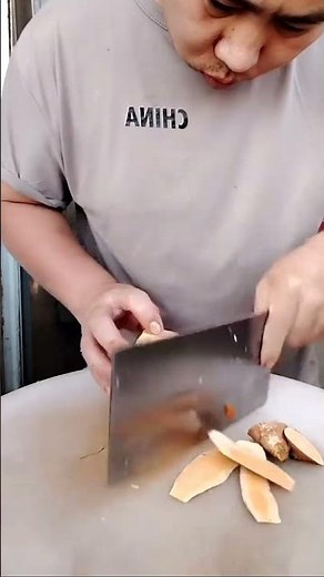 How to Chop Fast and Safe – The Master Chef Technique #cuttingart