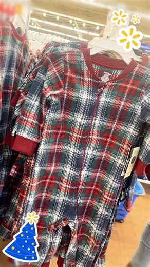🤩 Les pyjamas assortis sont essentiels pour vos photos IG ✨ Trouvez la collection pour toute la famille❤️🎄 #Mode | Walmart Canada