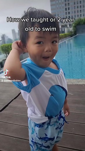 how we taught our 2 year old to swim | Mommy Janie and Babies