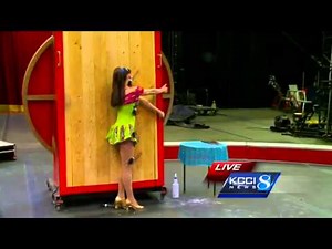 Knife thrower shows off for circus preview