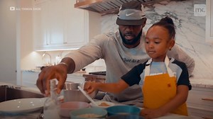 LeBron James helped his adorable 5-year-old with her cooking YouTube tutorial 💕😍 | In The Know
