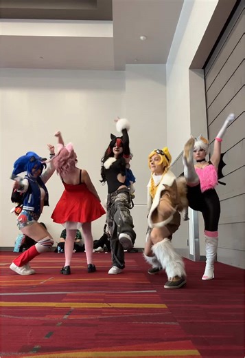 Sonic Cosplay at LVLup Expo – Join the Fun!