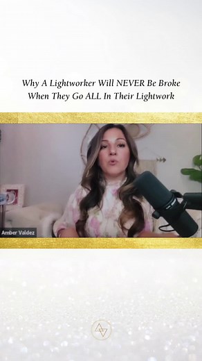 Watch 🤳 until the end to learn what is possible when you trust your Guides and Unseen team! Are you a Lightworker or spiritual entrepreneur ready to trust and step in? If your answer is a HEAVEN’S YES, there is NO MORE time to play small or any precious days to waste. 🙌 So let’s make 2022 the year you finally step in and apply for the 𝘓𝘪𝘨𝘩𝘵𝘸𝘰𝘳𝘬𝘦𝘳 𝘉𝘶𝘴𝘪𝘯𝘦𝘴𝘴 𝘔𝘢𝘴𝘵𝘦𝘳𝘮𝘪𝘯𝘥! ✨ On this 6-month journey, your business will soar, your spiritual gifts will expand, and you’ll le
