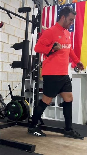 CURL BAYESIAN UNILATERAL EN POLEA