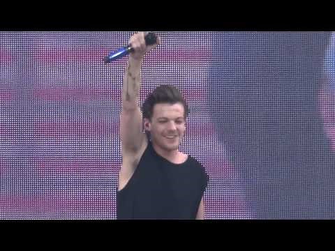 Clouds - One Direction live @ Brussels 13/06/2015