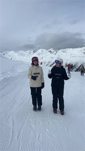 Summer Vibes in the Alps: A Lush Adventure