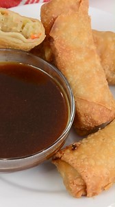 This EASY Egg Roll Dipping Sauce is full of tangy, savory, and umami flavors that pair perfectly with crispy, crunchy egg rolls! RECIPE: https://mysaucerecipes.com/egg-roll-dipping-sauce-recipe/ | Savory Experiments
