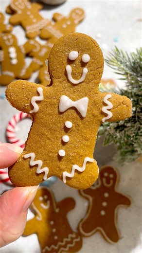 These Iced Gingerbread Men Cut-Out Cookies are fun, festive and a classic must-have for the holiday season with a soft texture, crisp edges, filled with the comforting flavors of ginger, cinnamon, and allspice perfect for Christmas cookie platters / gifting / snacking🎄☃️ Full printable recipe: https://lifemadesweeter.com/vegan-gingerbread-cookies/ | Life Made Sweeter