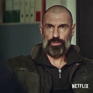 Diventare un nemico pubblico per amore: La Belva, l'esplosivo film di Ludovico Di Martino con Fabrizio Gifuni, è in arrivo il 27 novembre 💣 | Netflix