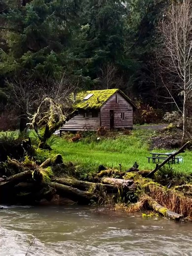 An old cabin on the Lyre River in Washington state. Wouldn’t you love to chill here for a few? | David Montague