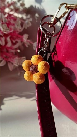 Aesthetic Clay Flower Keychain 🌼 DIY Bag Charm Idea #shorts #aestheticart #diy #youtubeshorts