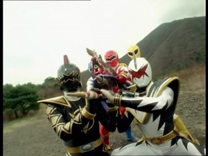 Power Rangers Dino Tonnerre - Extrait VF - Formation Blaster T-Rex Pouvoir Maximum