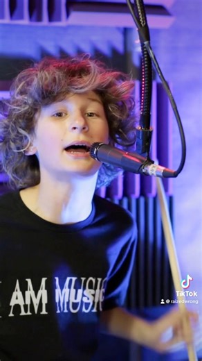 I Will SurviveFull Version videos -Join us @ Patreon.com/RaizedWrong Click link in BioOrBecome a premium content member on Instagram,Facebook,YouTube Merch & Stuff - https://linktr.ee/raizedwrong#IWillSurvive#glorygaynoriwillsurvive#80smusic | Raized Wrong Productions