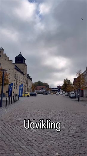 Jeg tror på #lokalpolitik, der tager udgangspunkt i: #mennesker #relationer #løsninger, der gør en forskel i hverdagen. #kv25 #stempersonligt | Edin Hajder
