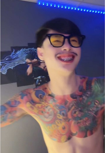 Colorful Full-Body Tattoos for Men: A Unique Art Style