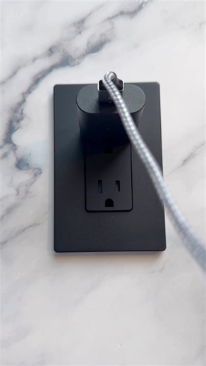 Your classic outlet but make it ✨aesthetic✨ Lider's take on an everyday receptacle is an easy way to elevate your space. These minimal and clean-cut designs come in a range of colors, from black and white to gold and silver, ensuring that your interior design is exactly how you want it. Down to the little details. 🔗 https://store.lider-electric.com/products/lider-decorator-15a-tamper-resistant-outlet-with-interchangeable-face-cover #Lider #Outlet #Electrical #HomeUpgrade #Minimalist #Modernhome