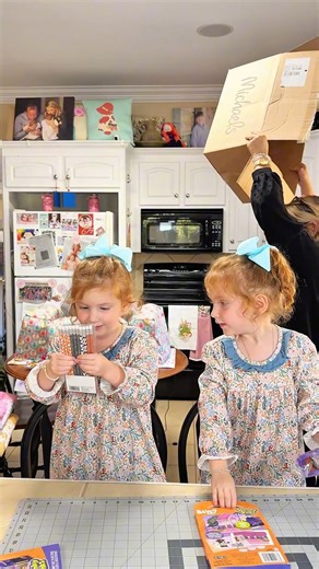 I’m your favorite sewing teacher #sewing #tamijones #beginnersewing #diy #crafty https://hometownquiltcompany.com/my-favorite-things Walmart https://walmrt.us/3A8Dkca Amazon https://urlgeni.us/amazon/V2FXZj | Tami Jones • Hometown Quilt Company, LLC