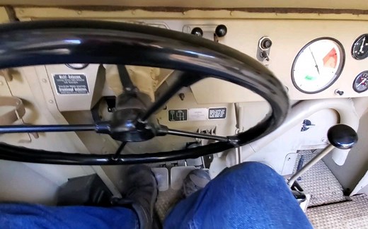 【耳朵怀孕】全真视角驾驶251半履带车