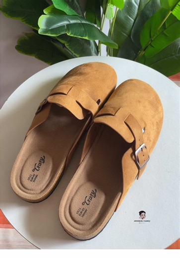 Explore Comfortable Unisex Clogs for Everyday Wear